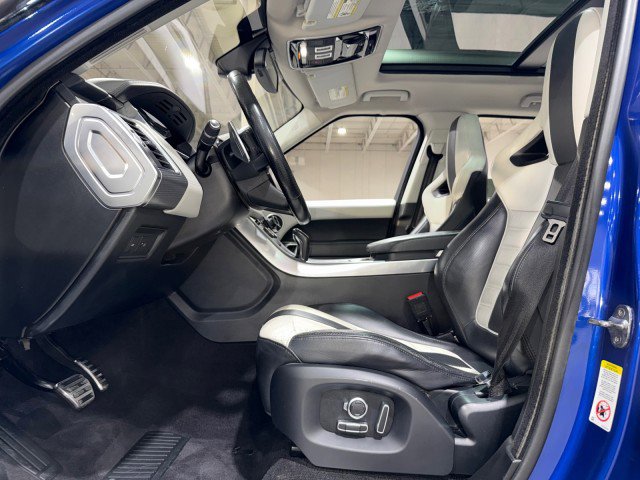 Used 2016 Land Rover Range Rover Sport SVR image 49