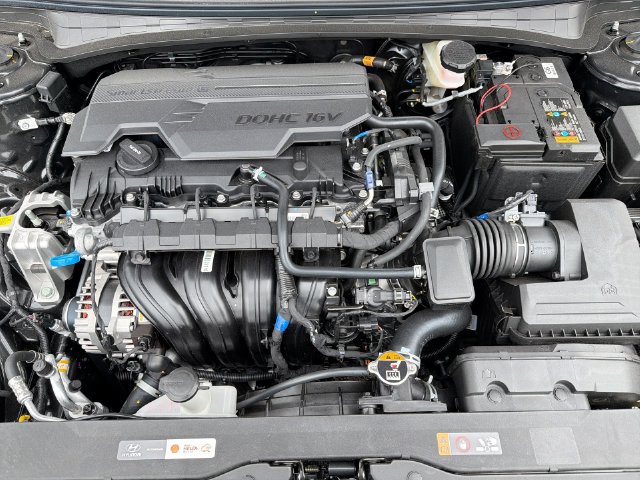 New 2026 Hyundai Elantra Sport w/ Cargo Package FWD image 26
