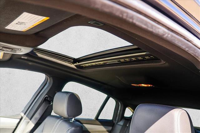 Used 2017 BMW X4 M40i image 11