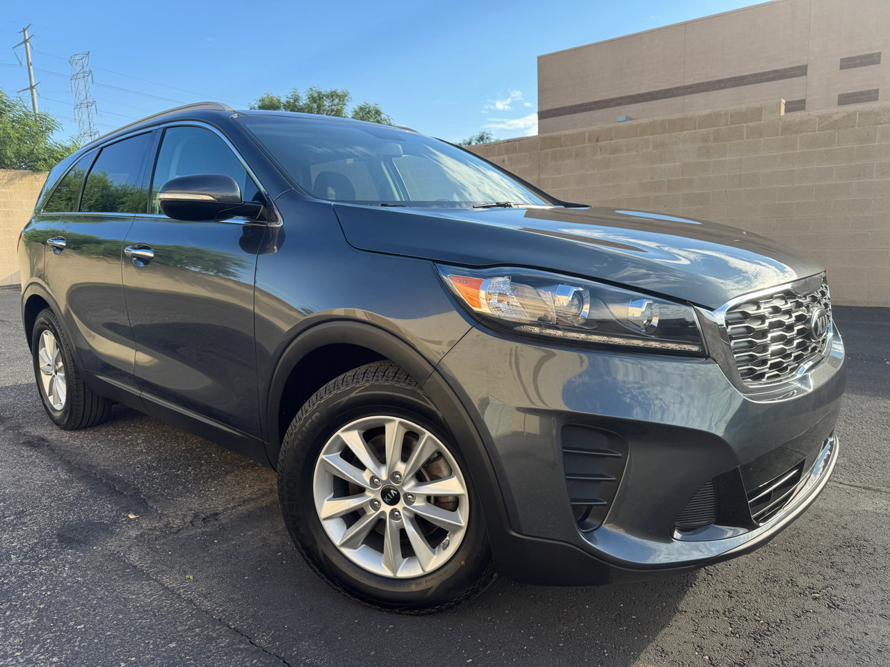 Used 2020 Kia Sorento LX w/ LX I4 Convenience Package image 1