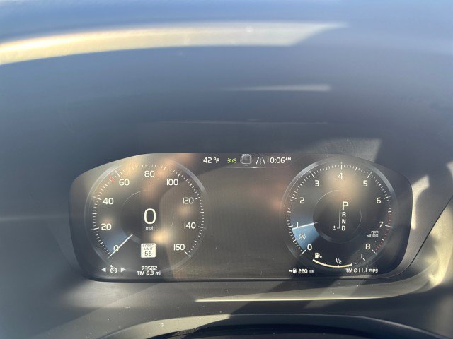 Used 2020 Volvo S60 T5 Momentum image 6