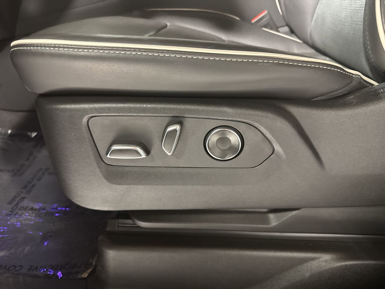 Used 2024 Cadillac Escalade Sport image 17