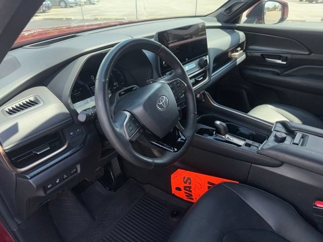Used 2024 Toyota Grand Highlander AWD Hybrid image 22