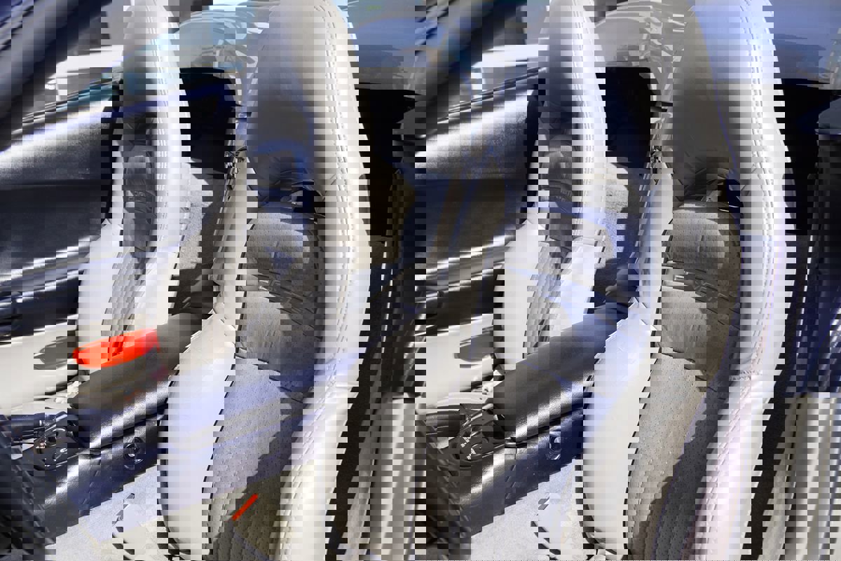 Used 1999 Chevrolet Corvette Convertible w/ Memory Pkg image 19