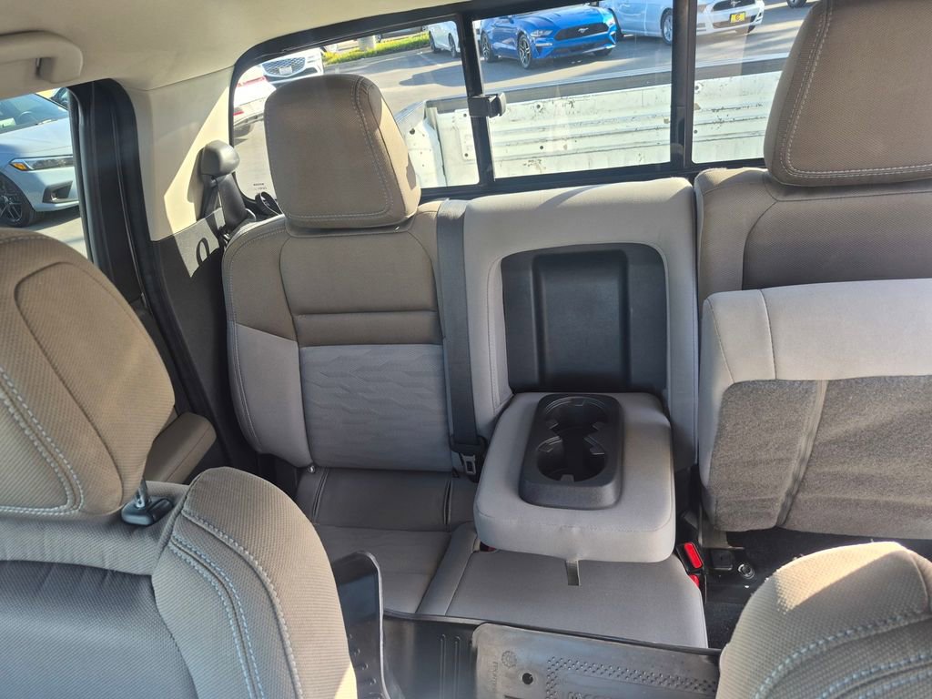 Used 2022 Nissan Frontier SV w/ Technology Package RWD image 22