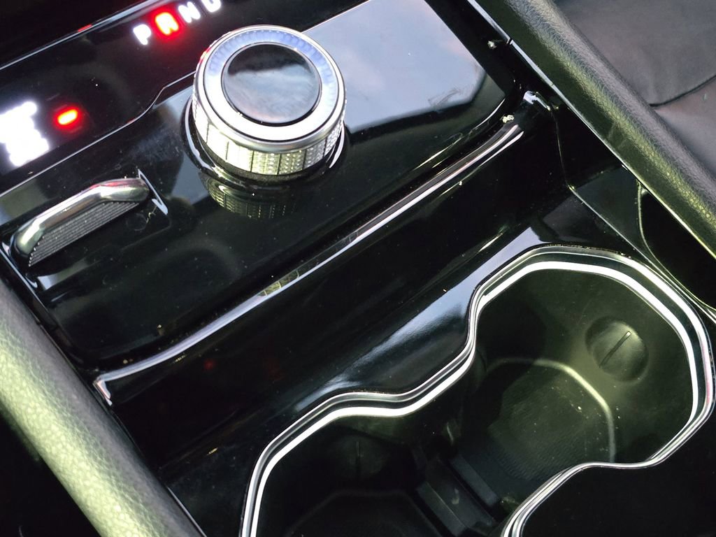 Used 2022 Jeep Grand Cherokee Limited image 30