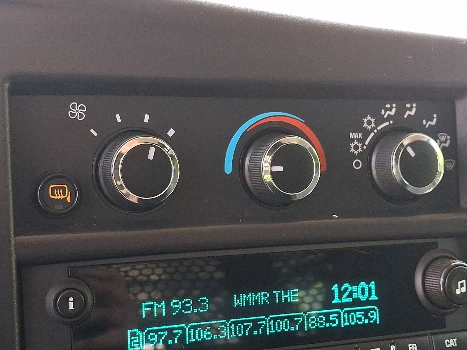 Used 2024 GMC Savana 2500 w/ Driver Convenience Package RWD image 18