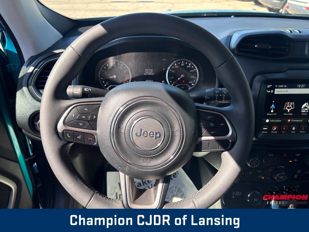Used 2022 Jeep Renegade Latitude AWD/4WD image 22