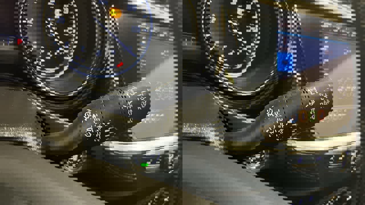 Used 2020 Buick Encore GX Essence w/ Experience Buick Package image 19