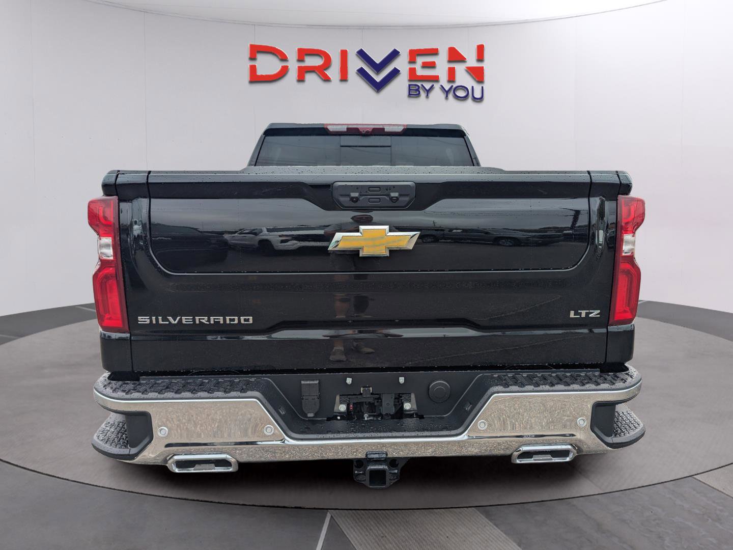 New 2026 Chevrolet Silverado 1500 LTZ w/ LTZ Premium Package image 4