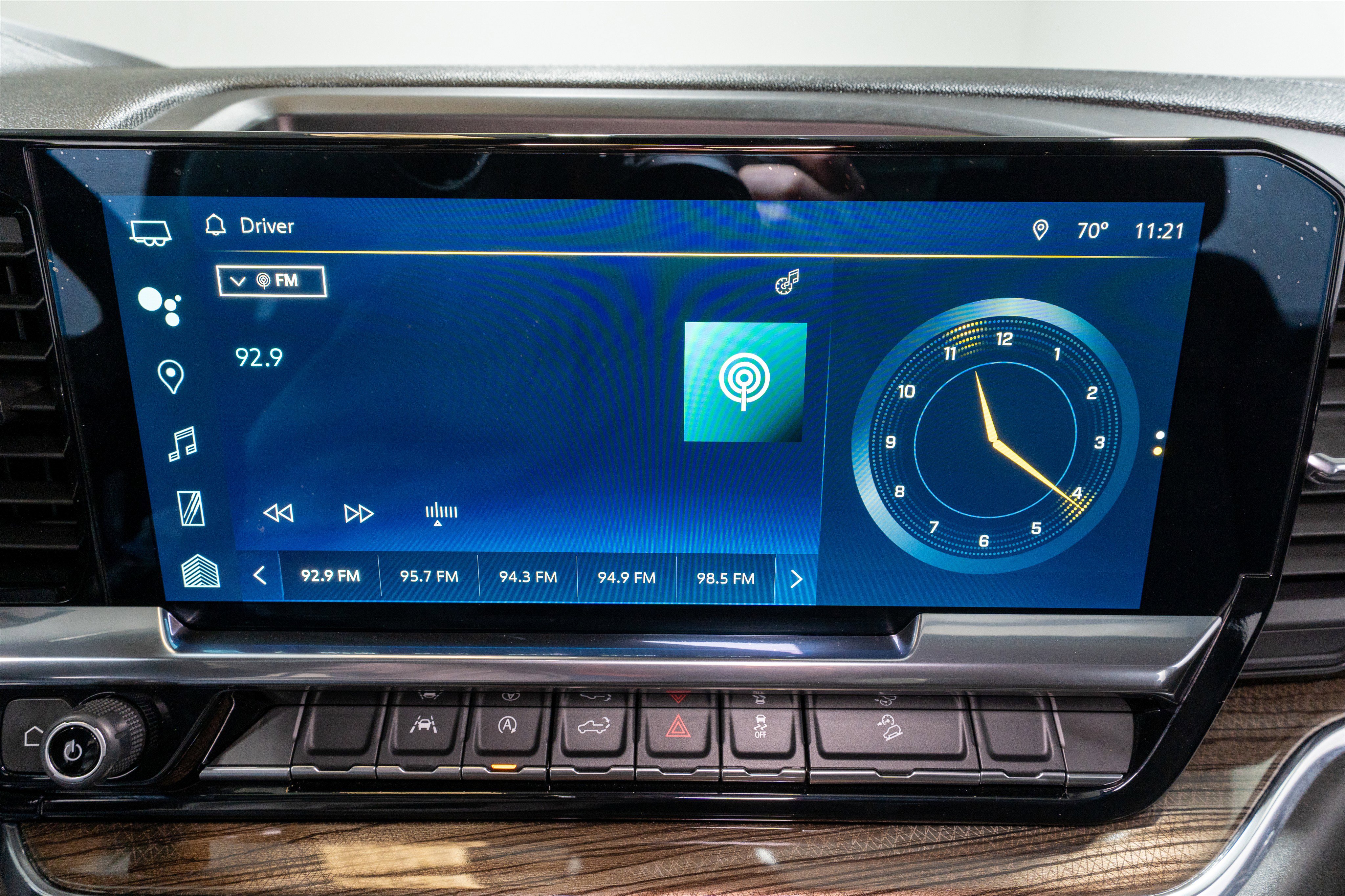 Used 2024 Chevrolet Silverado 1500 LT w/ Z71 Off-Road Package image 17