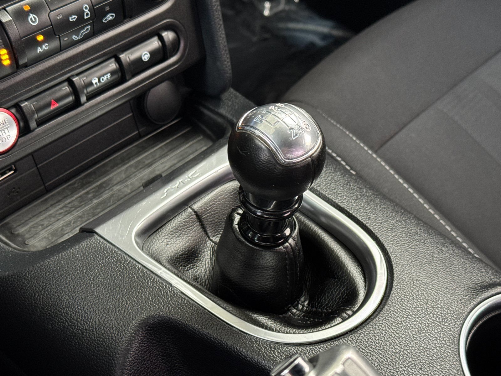 Used 2020 Ford Mustang GT w/ Black Accent Package RWD image 19