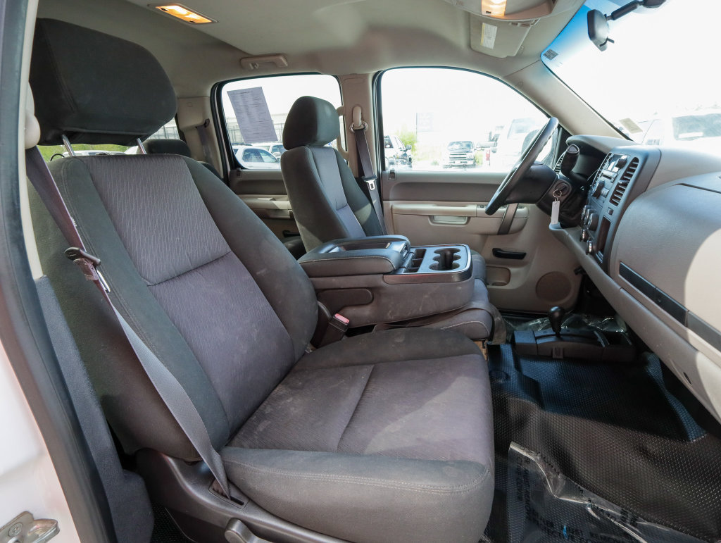 Used 2013 Chevrolet Silverado 1500 W/T w/ Skid Plate Package AWD/4WD image 23