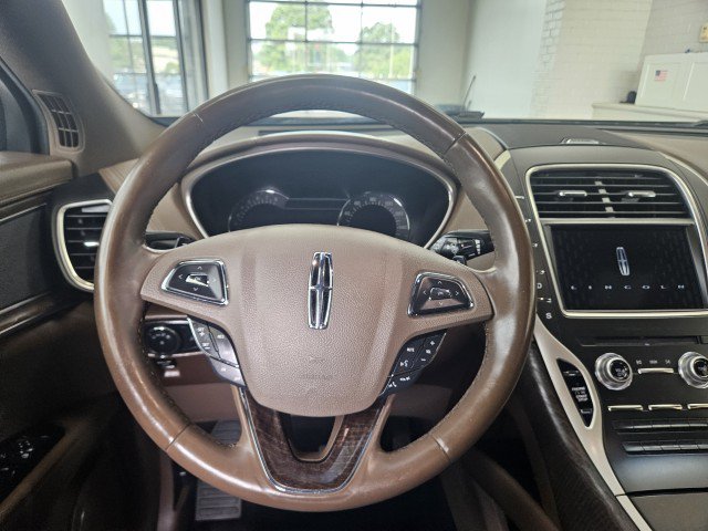 Used 2017 Lincoln MKX Reserve w/ Lincoln MKX Climate Package AWD/4WD image 18