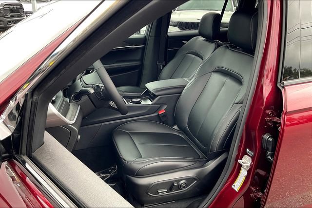 New 2025 Jeep Grand Cherokee Limited image 9