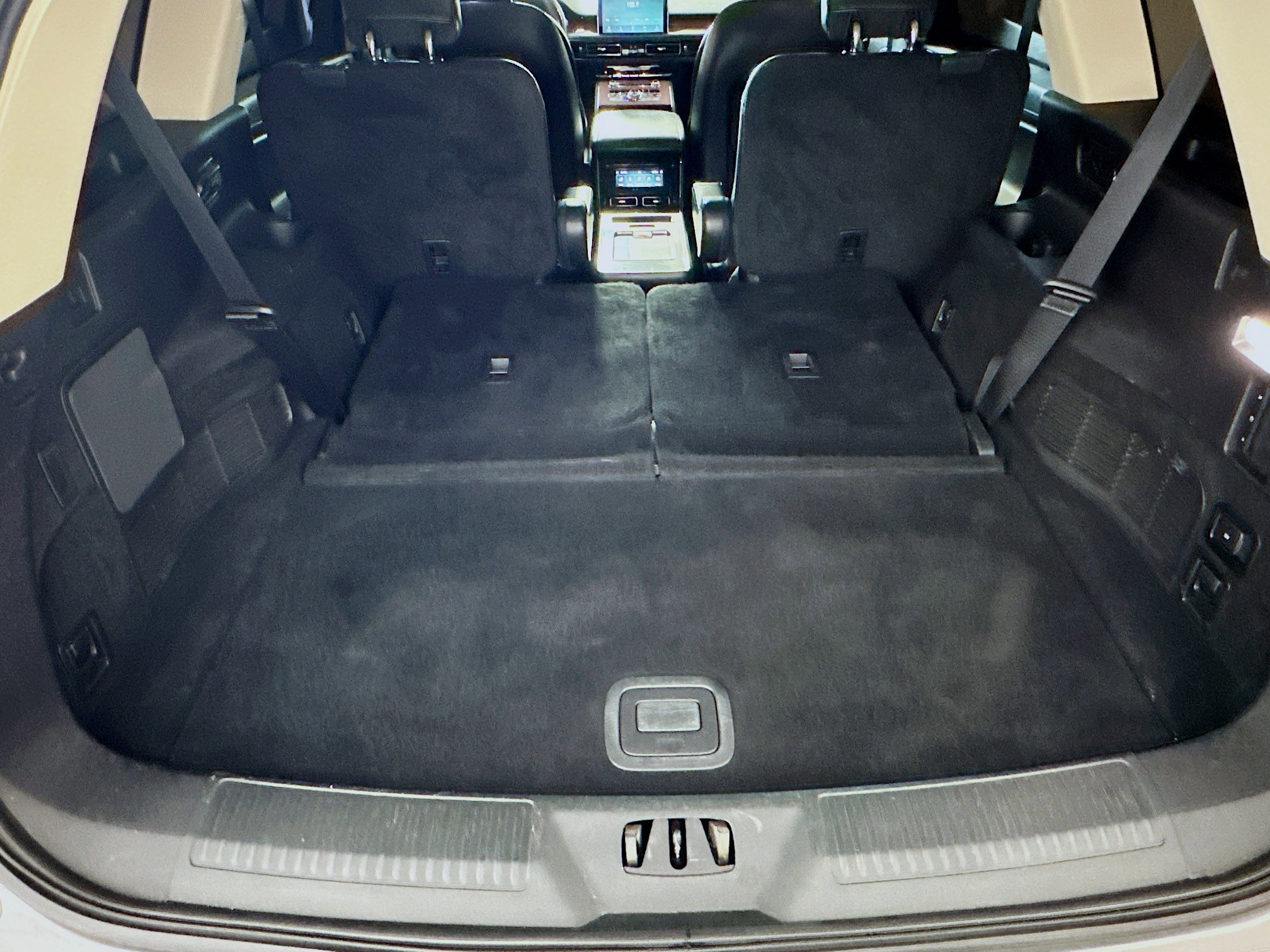 Used 2021 Lincoln Aviator Reserve w/ Equipment Group 208A RWD image 31