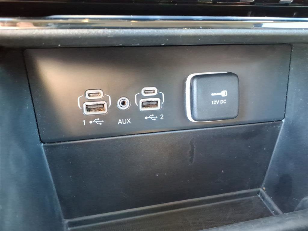 Used 2023 Jeep Grand Cherokee Limited image 15