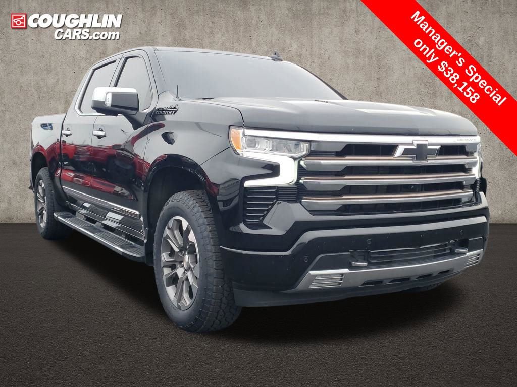 Used 2022 Chevrolet Silverado 1500 High Country w/ Technology Package AWD/4WD image 8