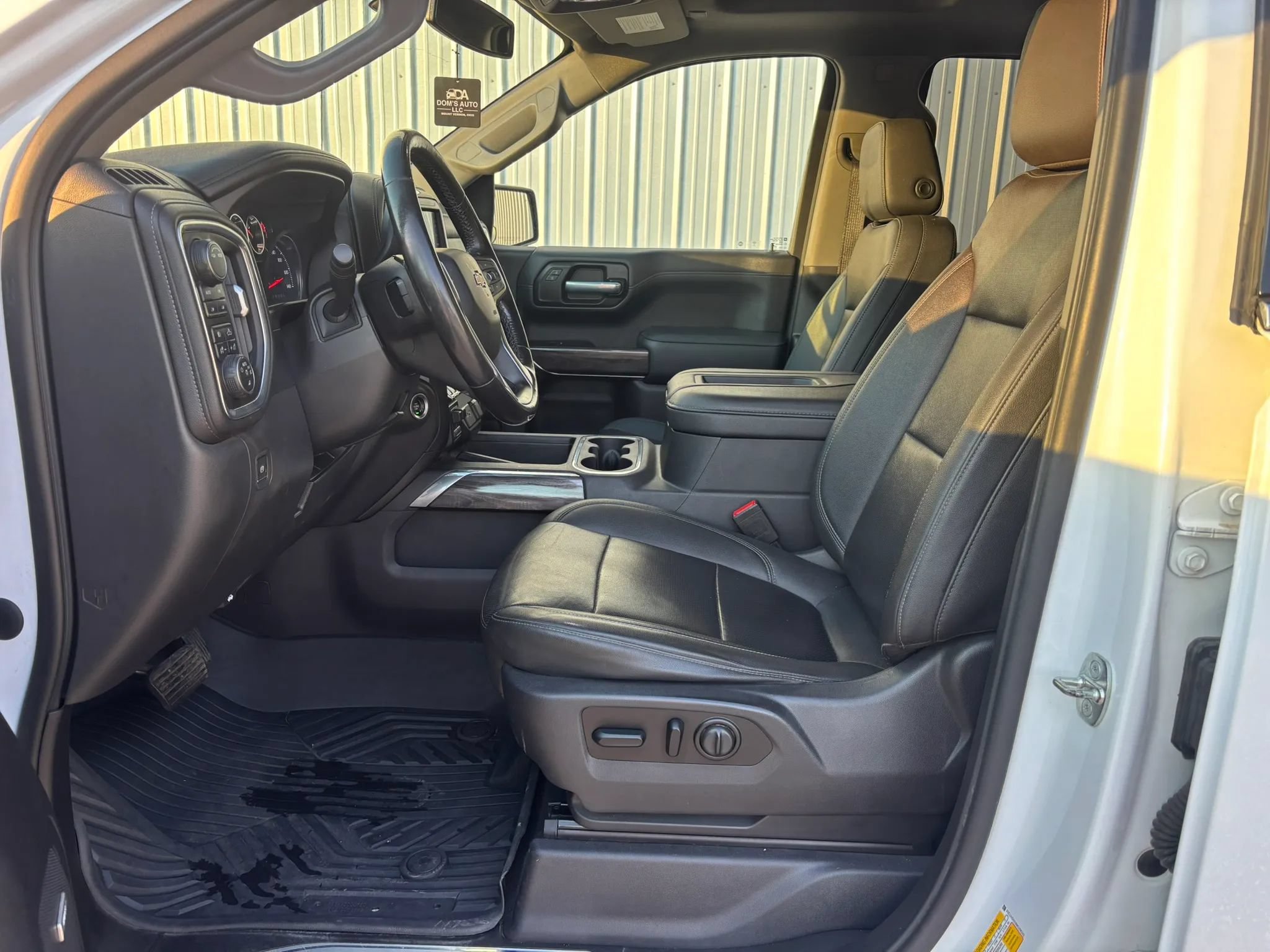 Used 2021 Chevrolet Silverado 1500 LTZ AWD/4WD image 20