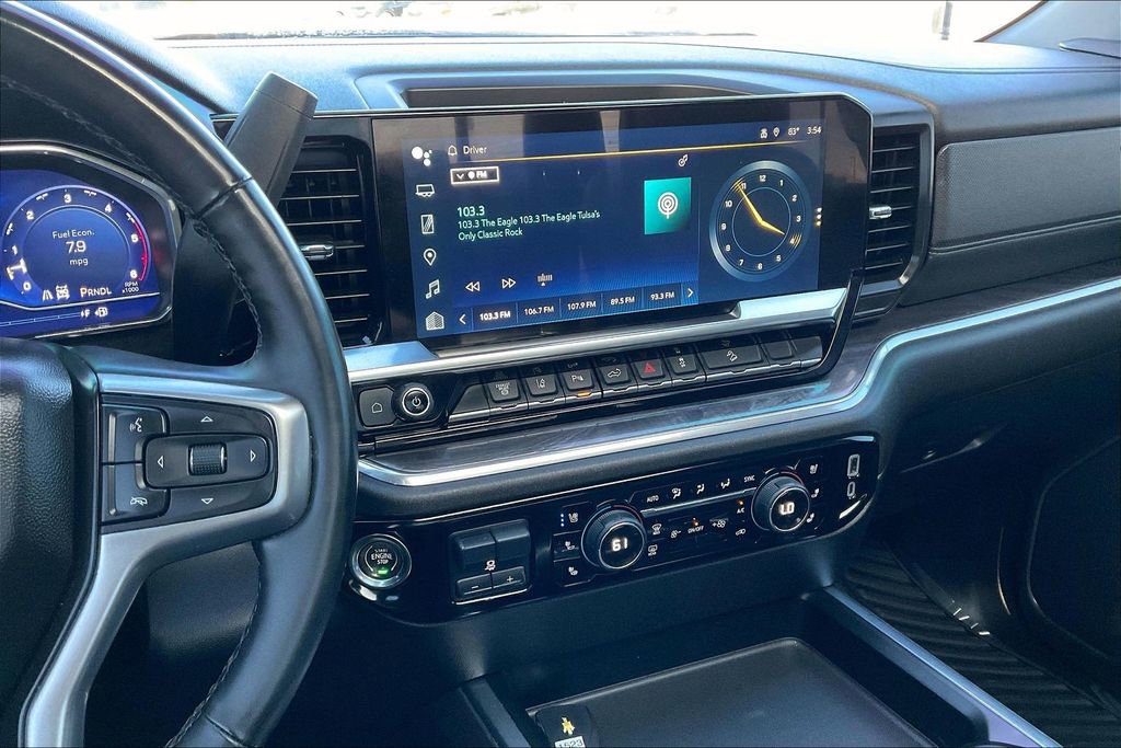 Used 2024 Chevrolet Silverado 2500 LTZ w/ LTZ Convenience Package image 6