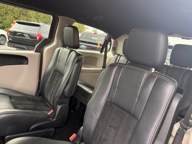 Used 2018 Dodge Grand Caravan SXT FWD image 29