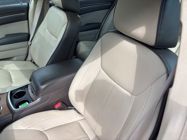 Used 2012 Chrysler 300 C Luxury Series image 14