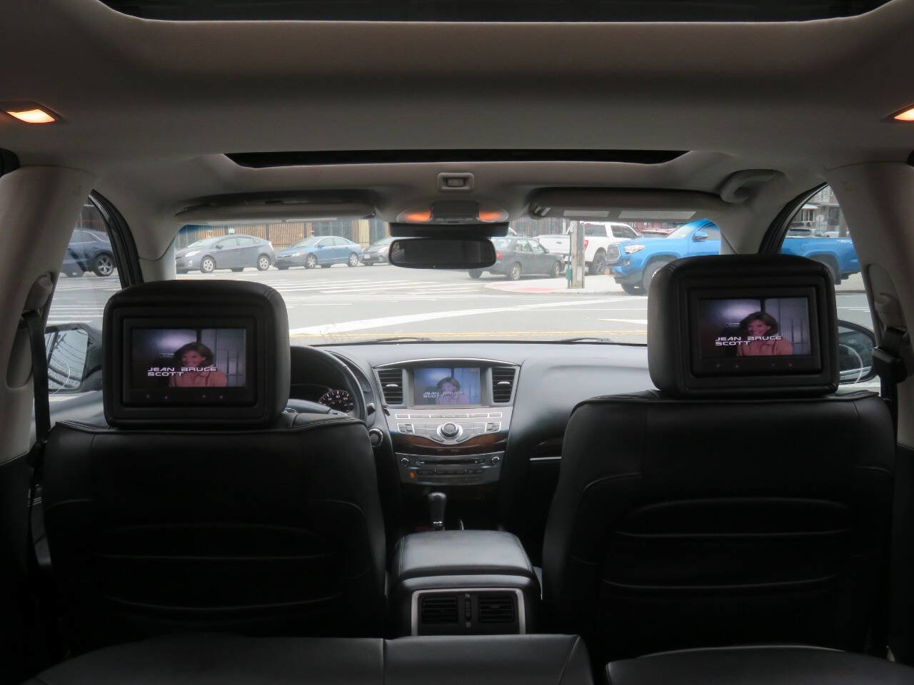 Used 2014 INFINITI QX60 AWD w/ Deluxe Touring Package image 31