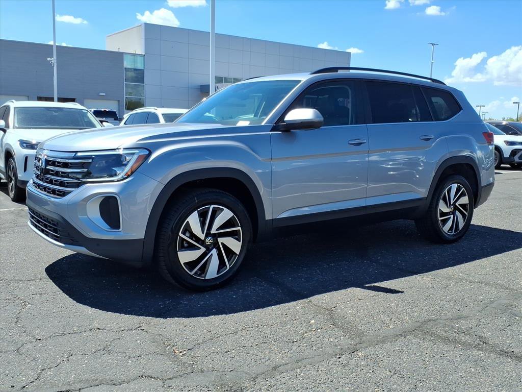 New 2026 Volkswagen Atlas SE image 3