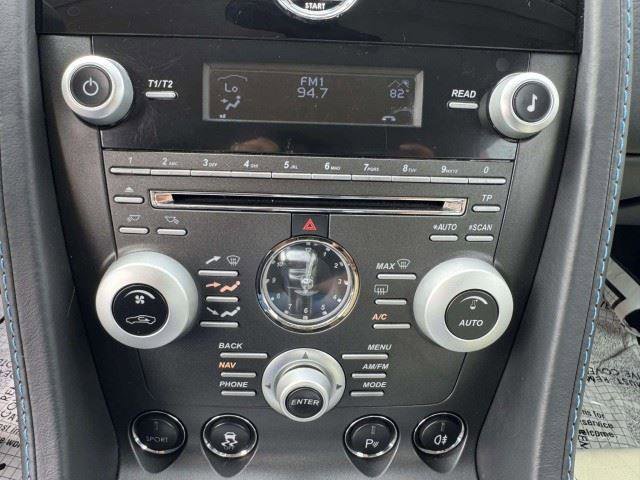 Used 2011 Aston Martin V12 Vantage Coupe RWD image 33
