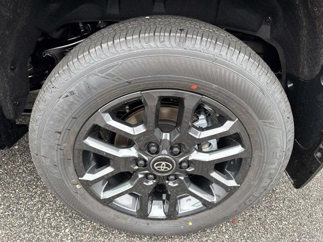 Certified 2026 Toyota Sequoia Platinum AWD/4WD image 32