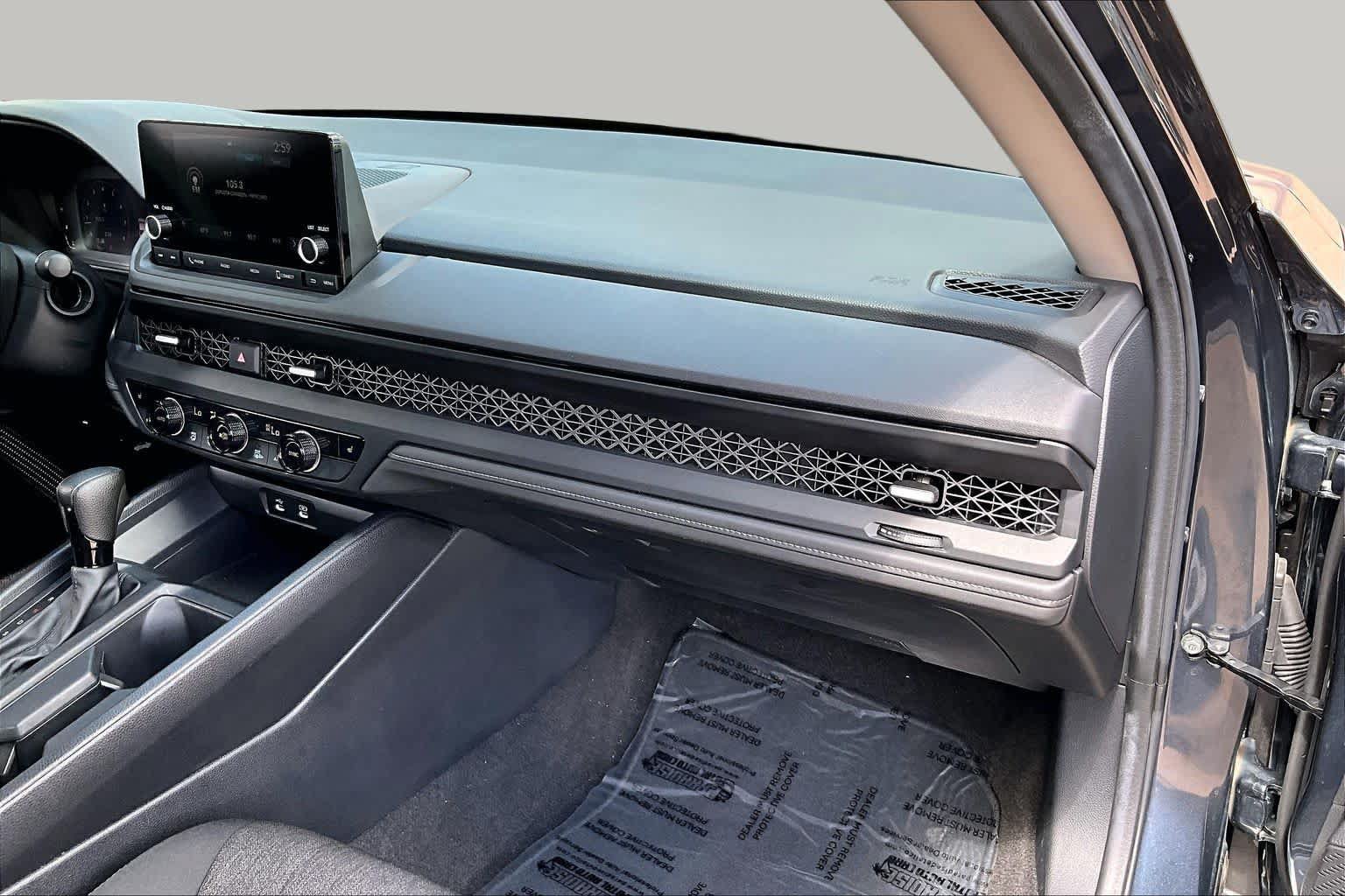 Used 2025 Honda Accord SE image 19