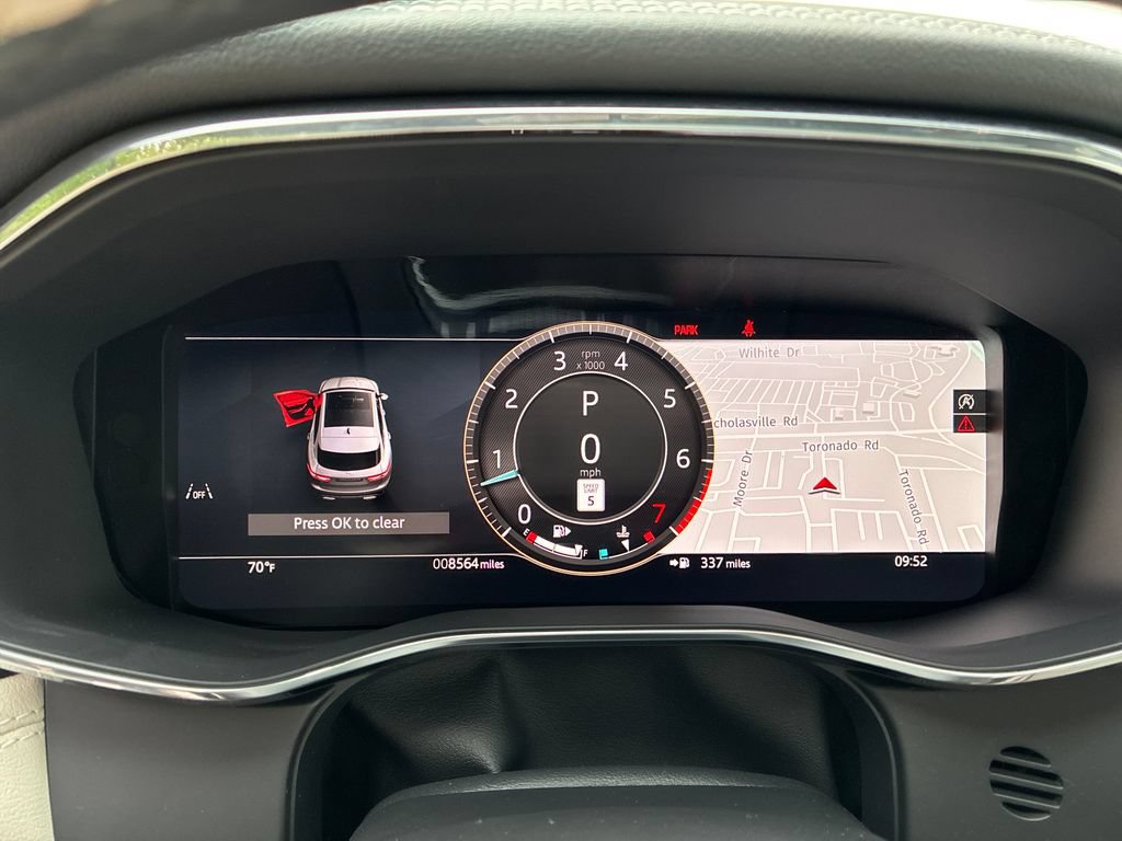 Used 2026 Jaguar F-PACE R-Dynamic S AWD/4WD image 13