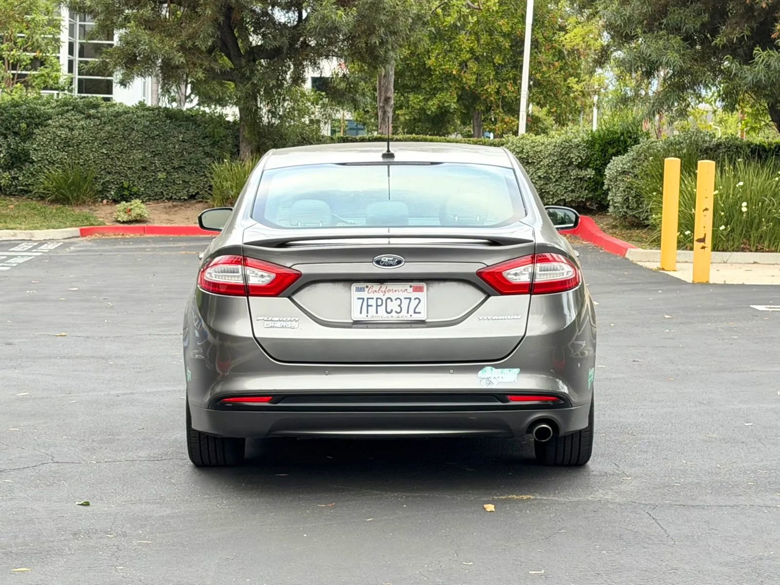 Used 2014 Ford Fusion Energi Titanium w/ Driver Assist Package FWD image 5