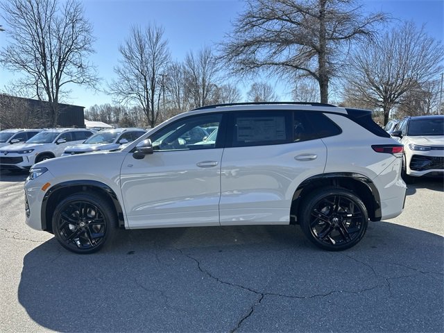 New 2026 Volkswagen Tiguan SE R-Line image 2