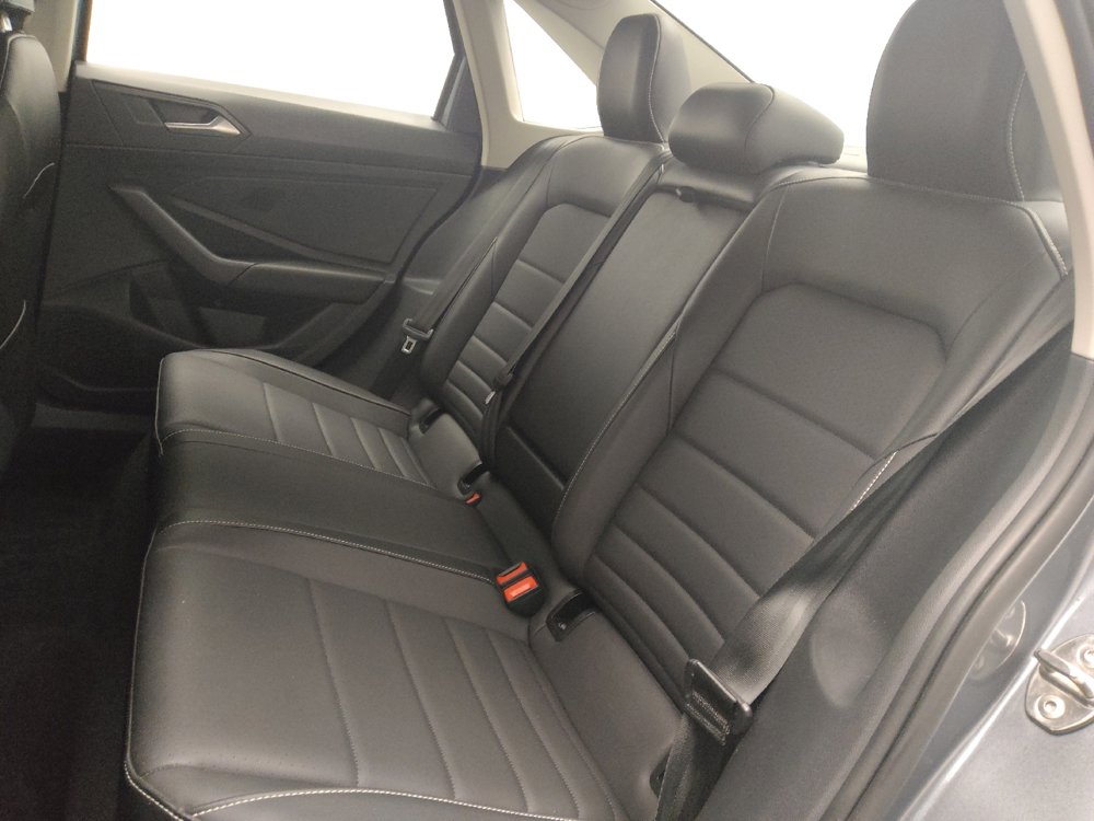 Used 2022 Volkswagen Jetta SE FWD image 18