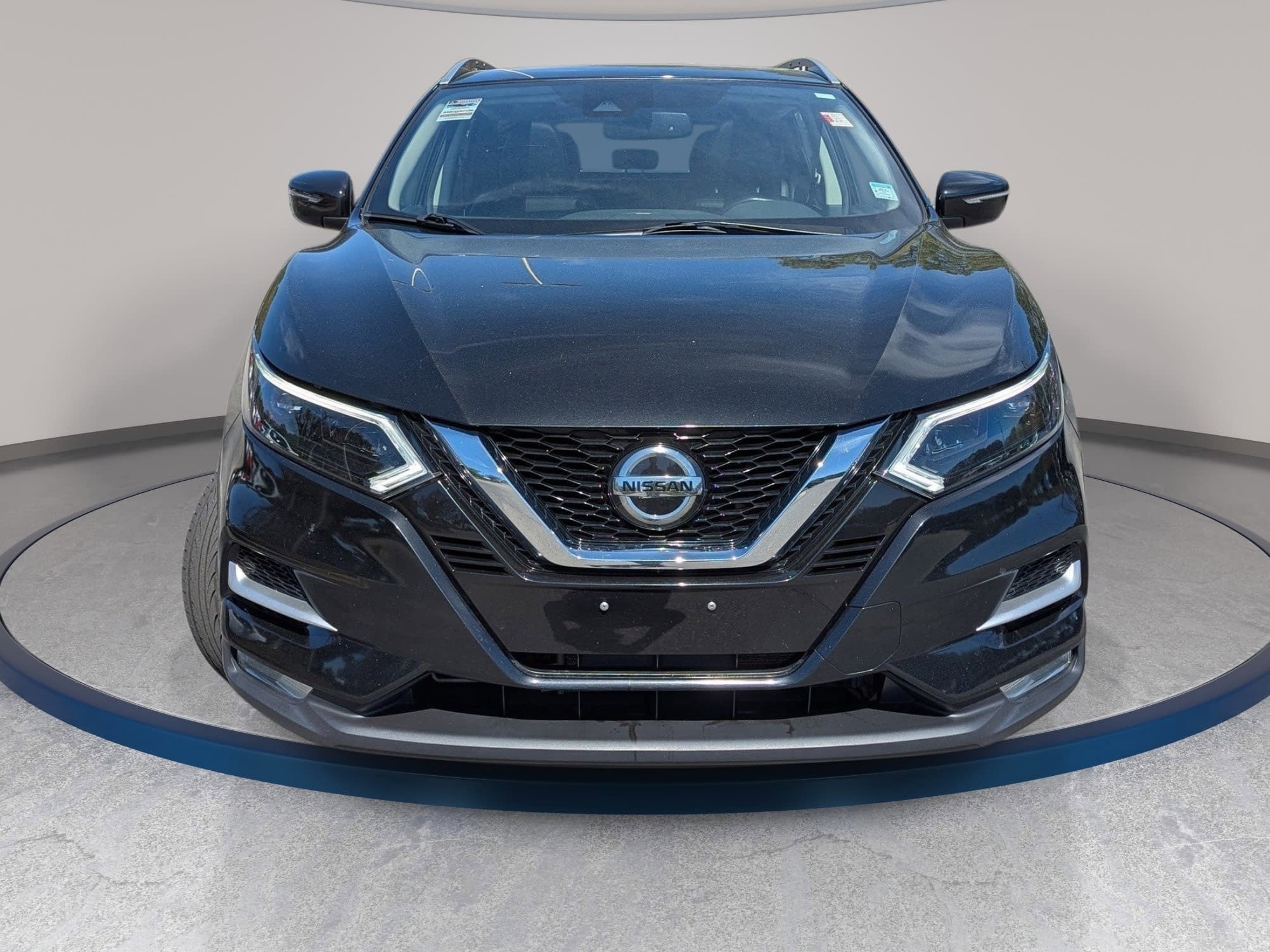 Used 2022 Nissan Rogue Sport SL w/ Premium Package AWD/4WD image 2