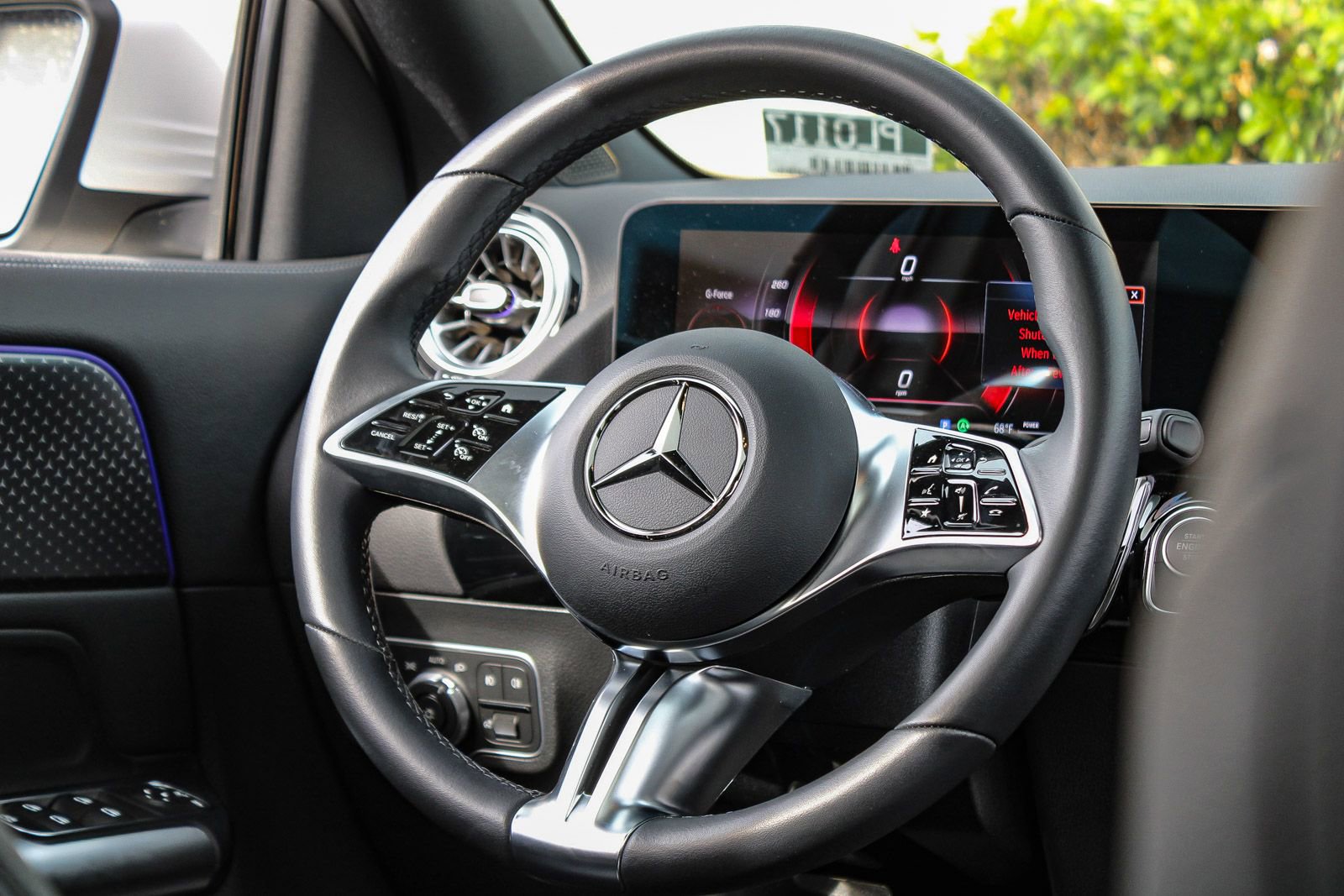 Certified 2025 Mercedes-Benz GLA 250 4MATIC image 18