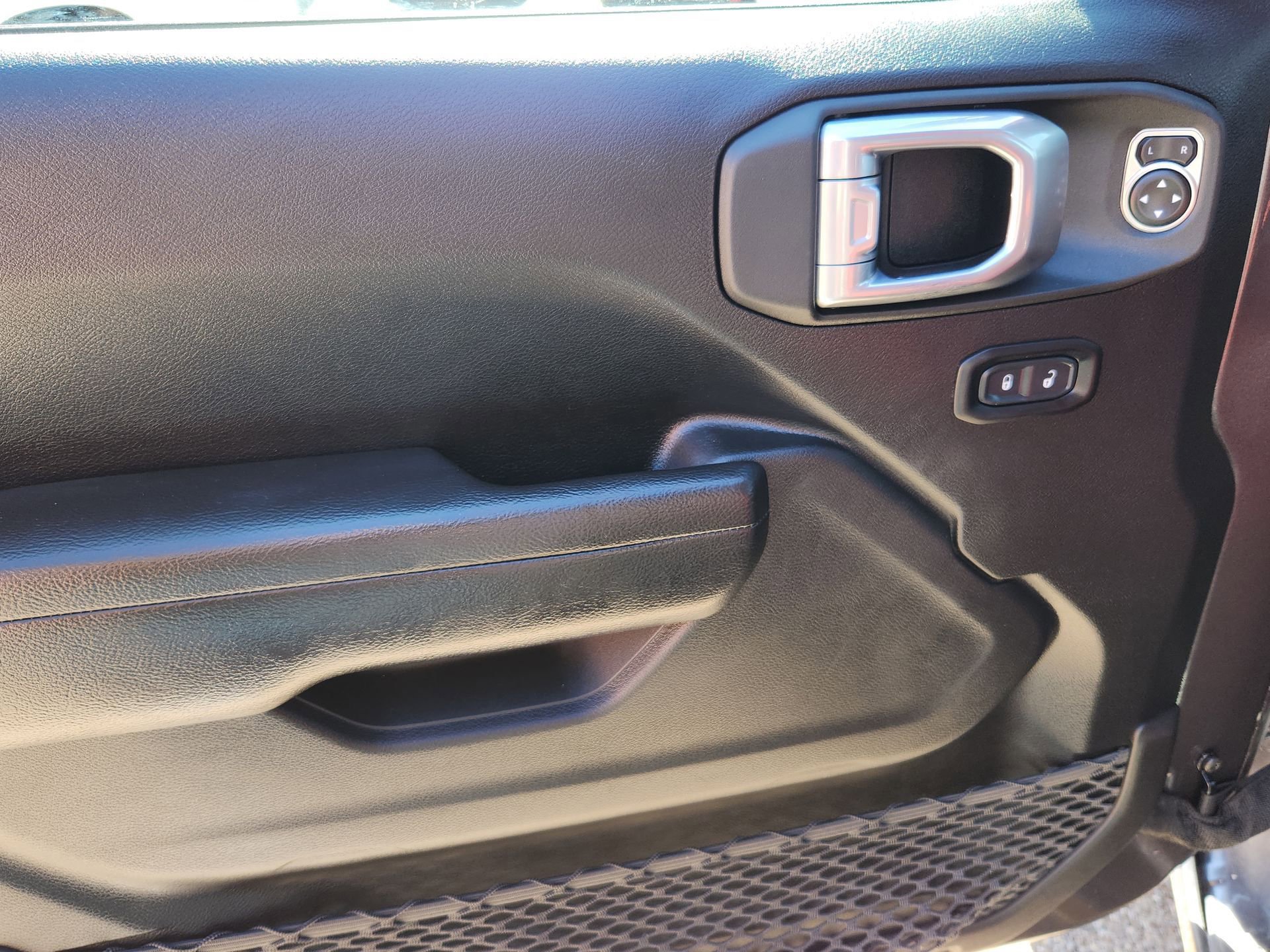 Used 2022 Jeep Wrangler Unlimited Sport S image 15