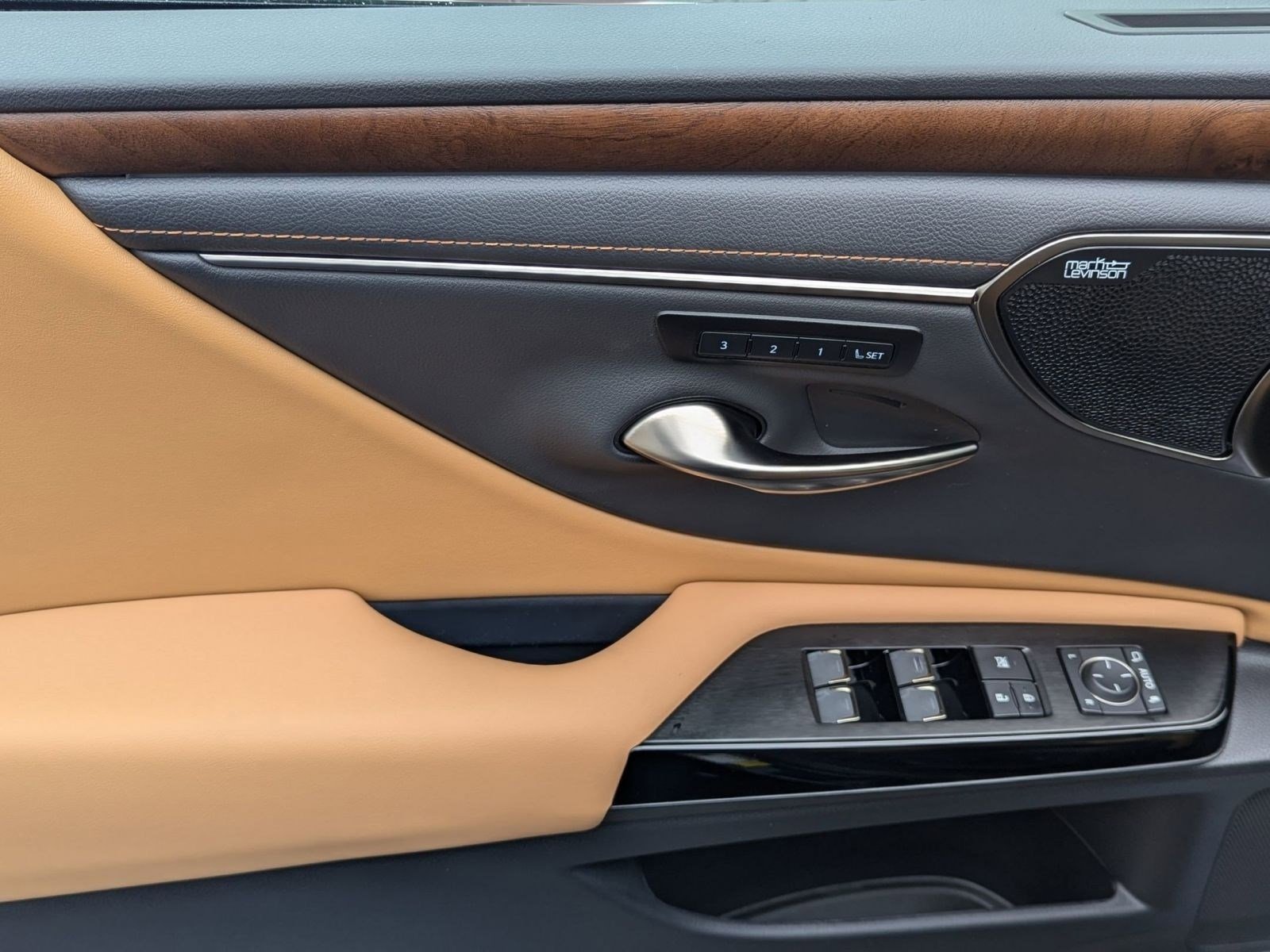 New 2025 Lexus ES 350 ES 350 Luxury image 12