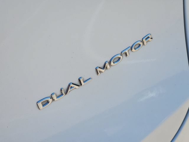 Used 2025 Tesla Model Y Long Range AWD/4WD image 7