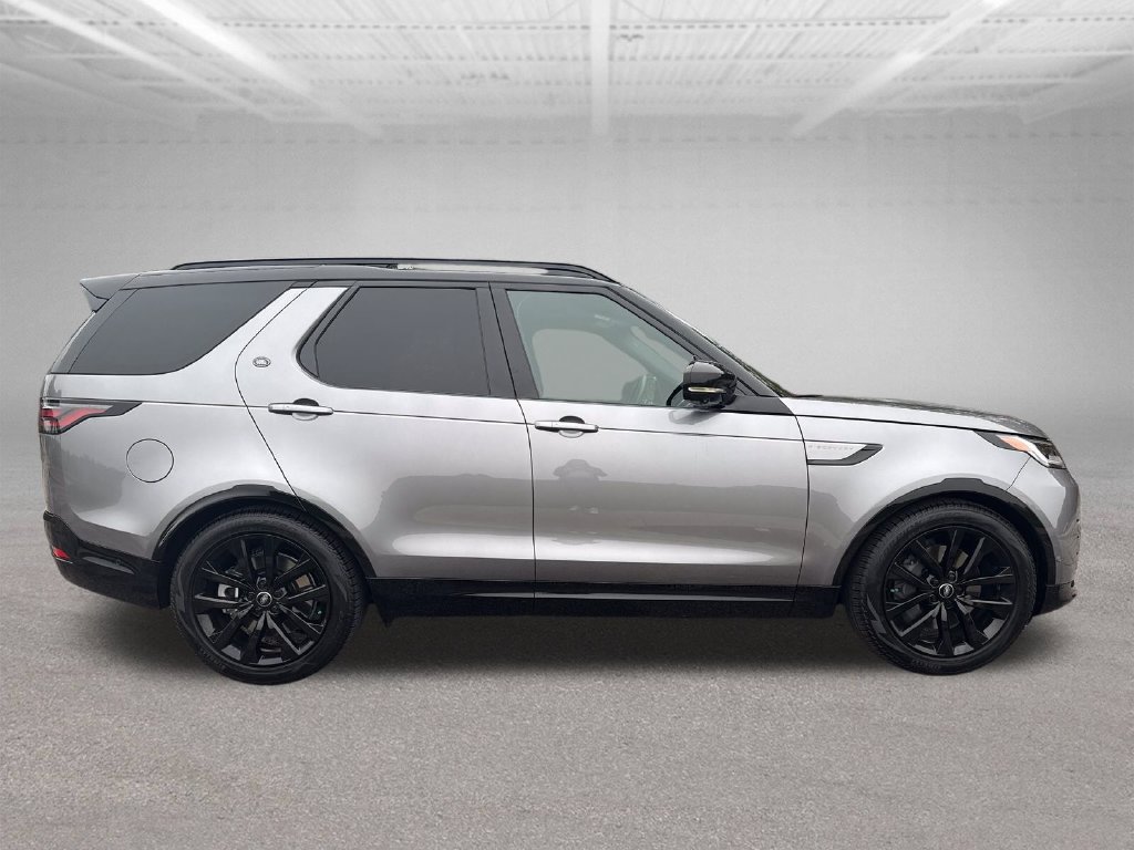 Used 2026 Land Rover Discovery Limited Edition AWD/4WD image 6