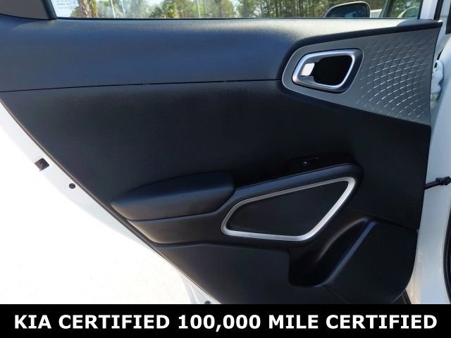Certified 2025 Kia Soul LX FWD image 21