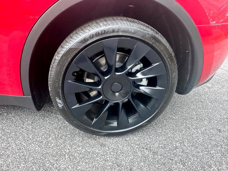 Used 2023 Tesla Model Y Long Range image 62