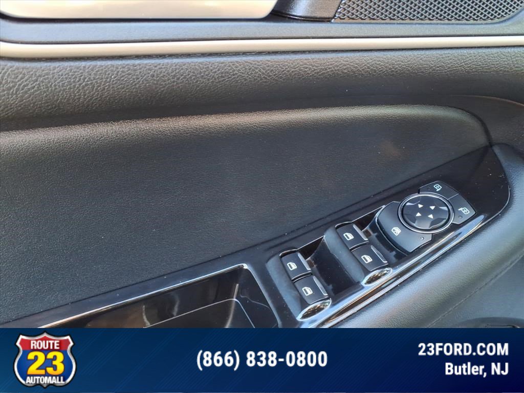 Certified 2019 Ford Edge SEL w/ Equipment Group 201A image 15