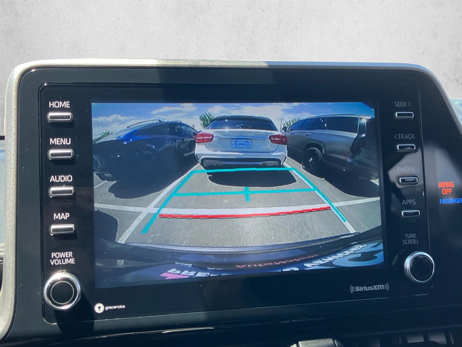 Used 2021 Toyota C-HR LE FWD image 17
