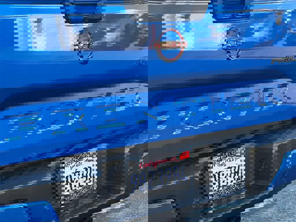 Used 2024 Nissan Frontier Pro-X w/ Pro Convenience Package image 7