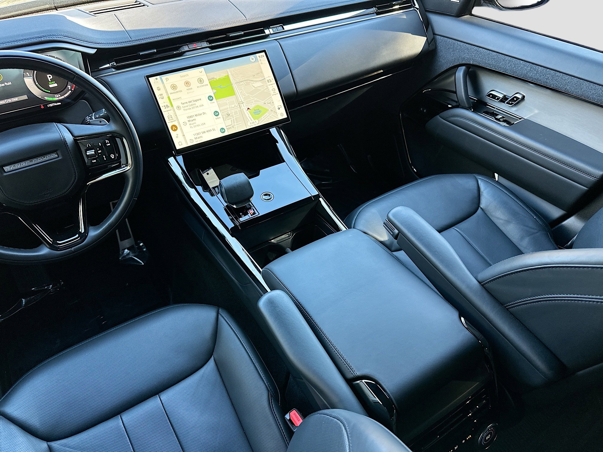 Used 2025 Land Rover Range Rover Sport Dynamic SE image 25