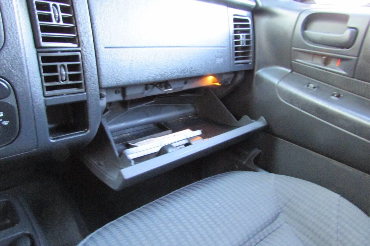 Used 2003 Dodge Durango Sport image 35