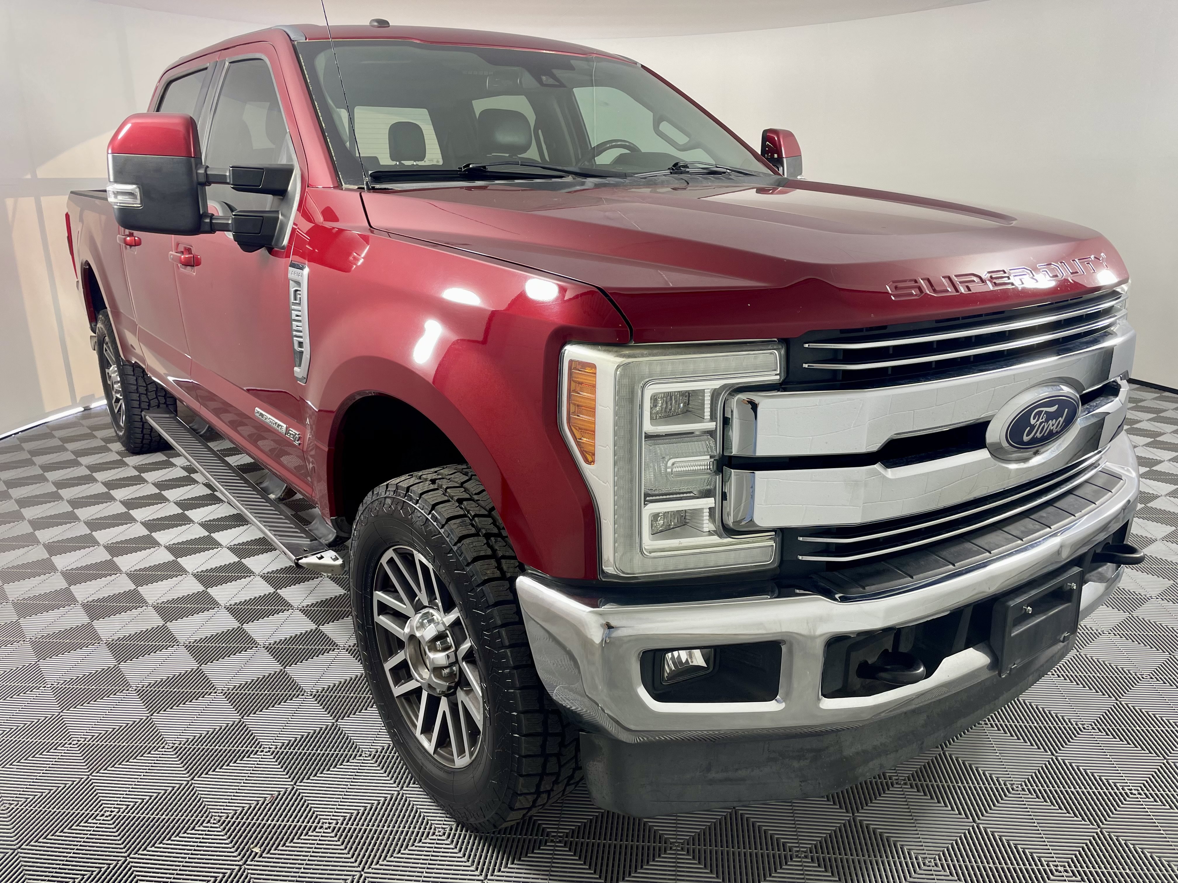Used 2017 Ford F250 Lariat w/ Lariat Ultimate Package AWD/4WD image 6