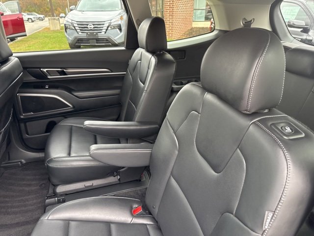 Used 2025 Kia Telluride S image 60